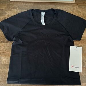 COPY - NWT Lululemon Swiftly Tech Short Sleeve 2.0 Black